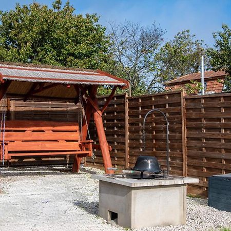 Romantic Jacuzzi Hideaway Near Heviz Rezi Eksteriør bilde